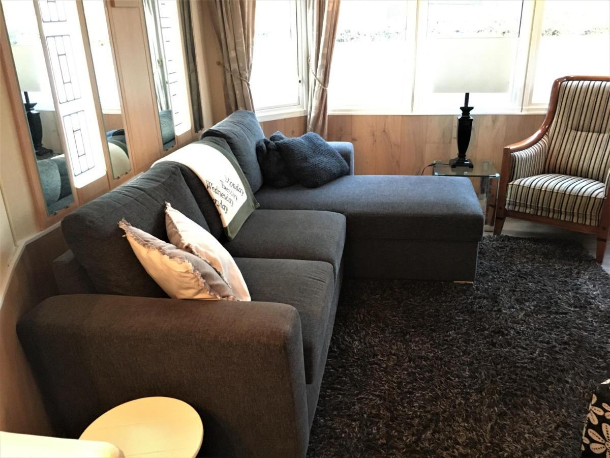 Prachtige Luxe Chalet Op De Veluwe Nabij Hoenderloo Luaran gambar